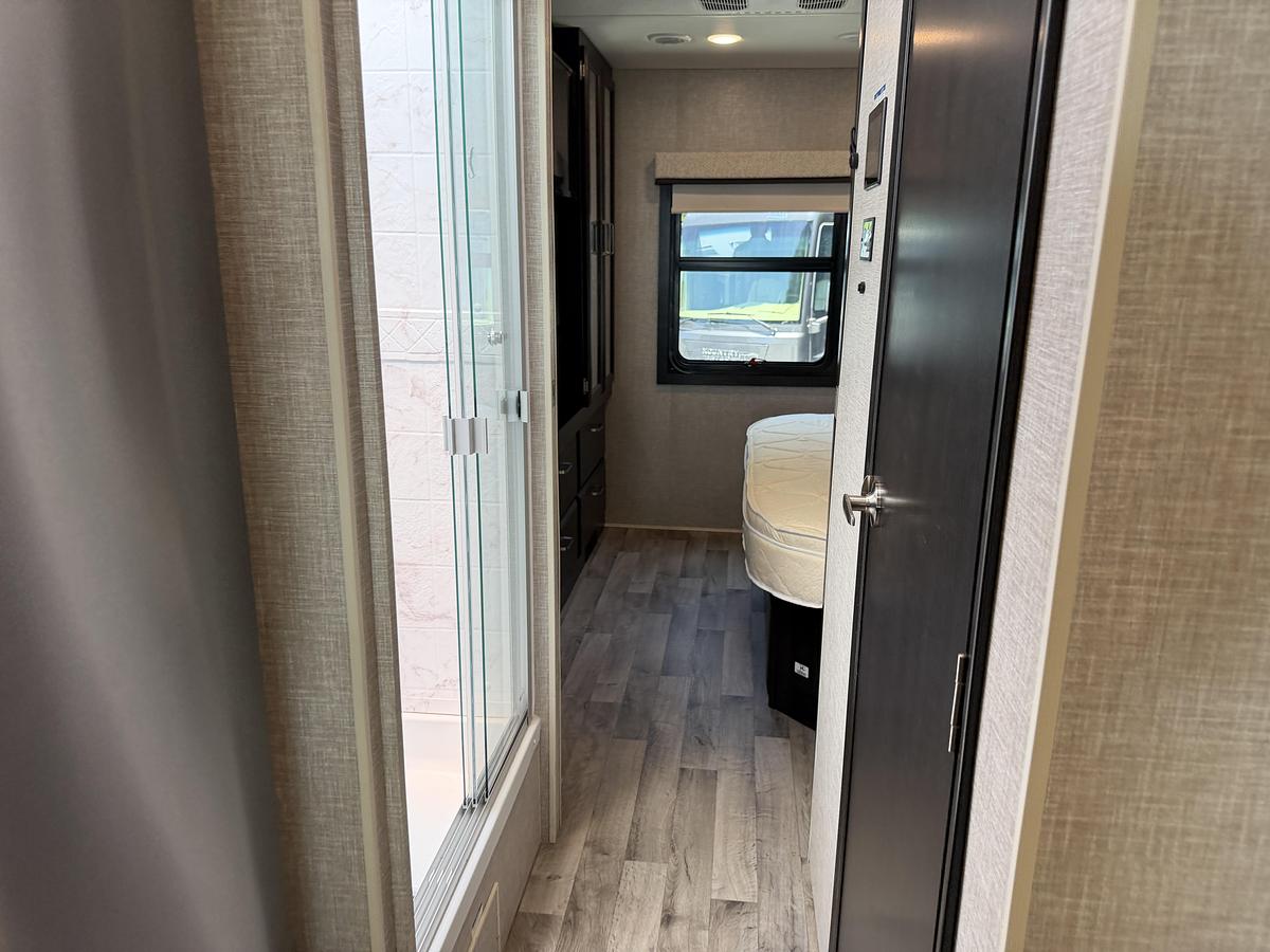 Used 2023 Jayco precept 31UL