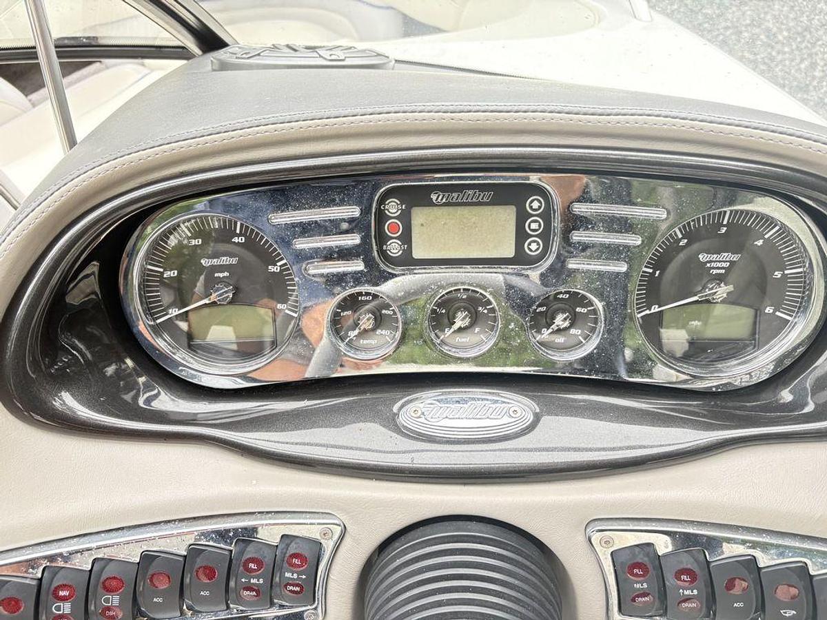 Used 2007 Malibu Boats Wakesetter VTX