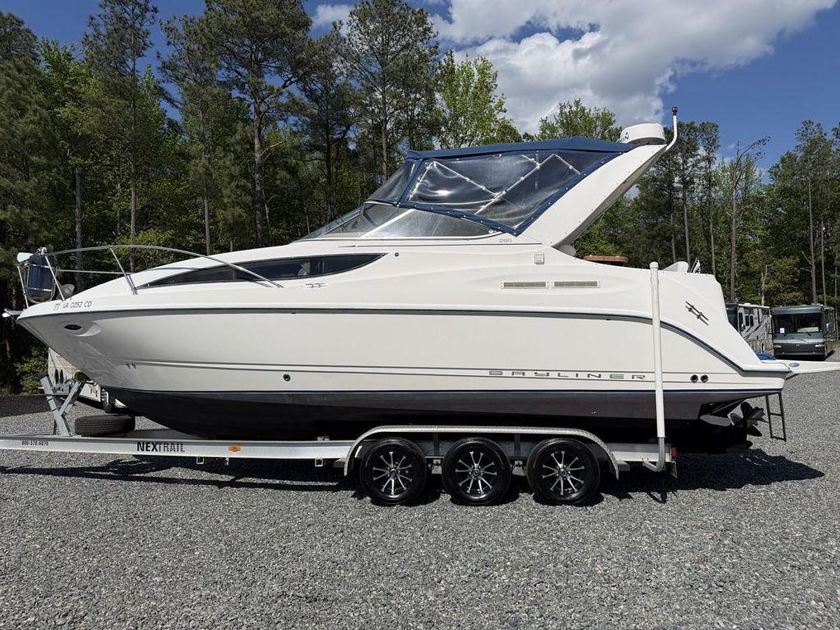 Used 2003 Bayliner 285 Cruiser