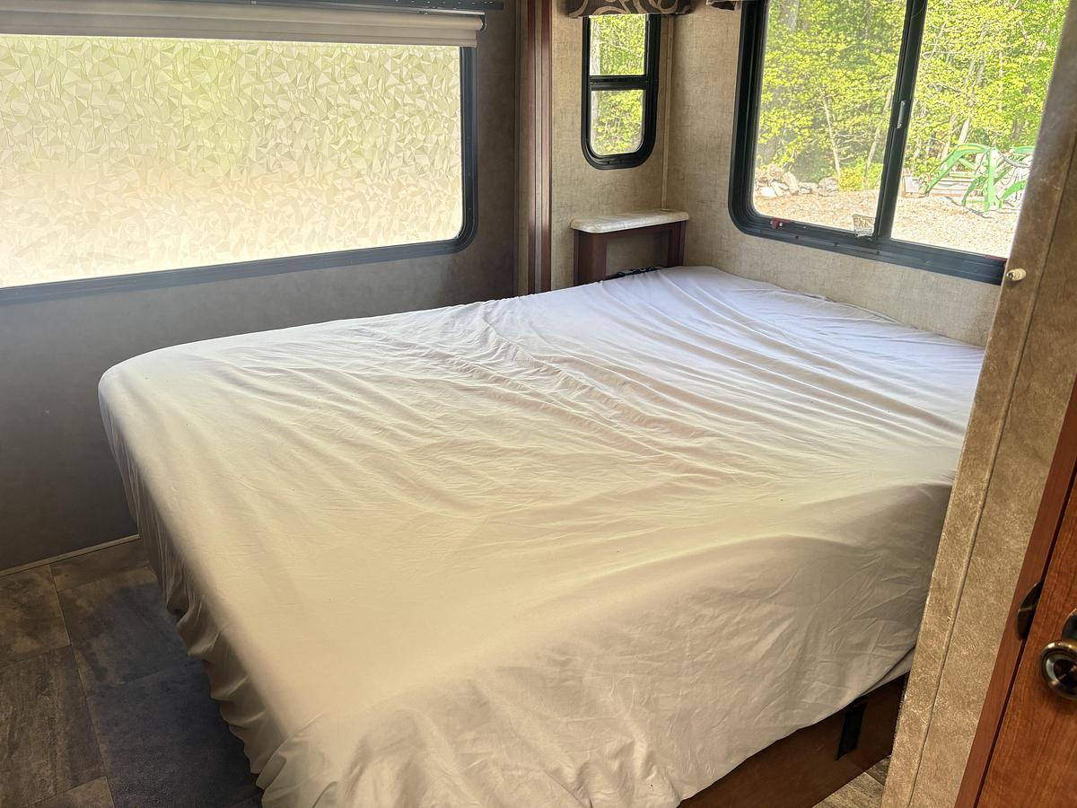 Used 2017 Forest River Forester 2861DS