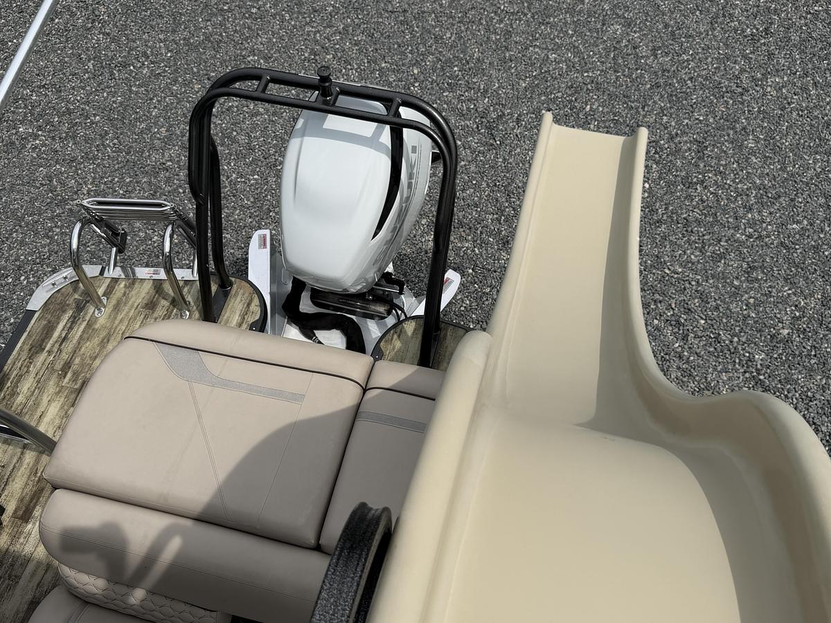 Used 2021 Crest Carribbean 250SLC