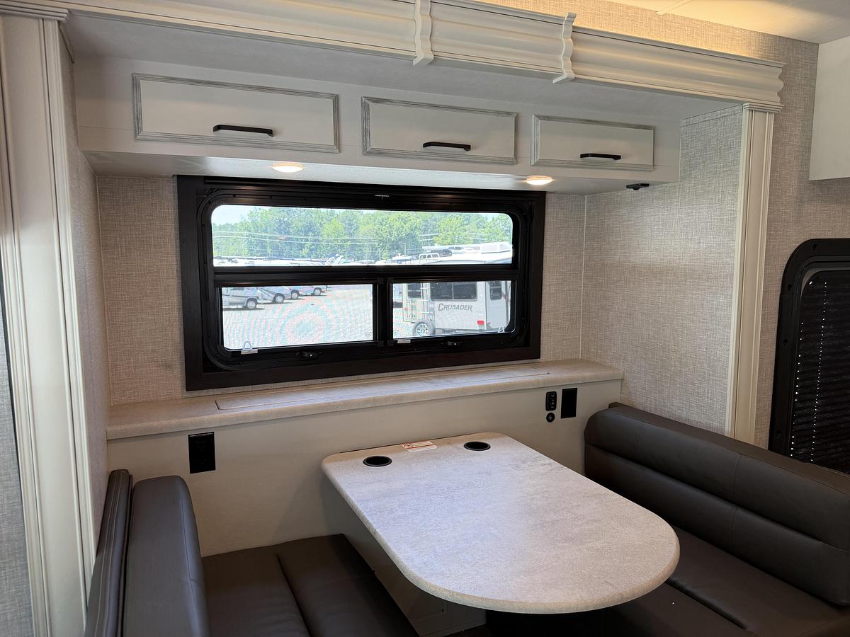 Used 2023 Jayco precept 31UL