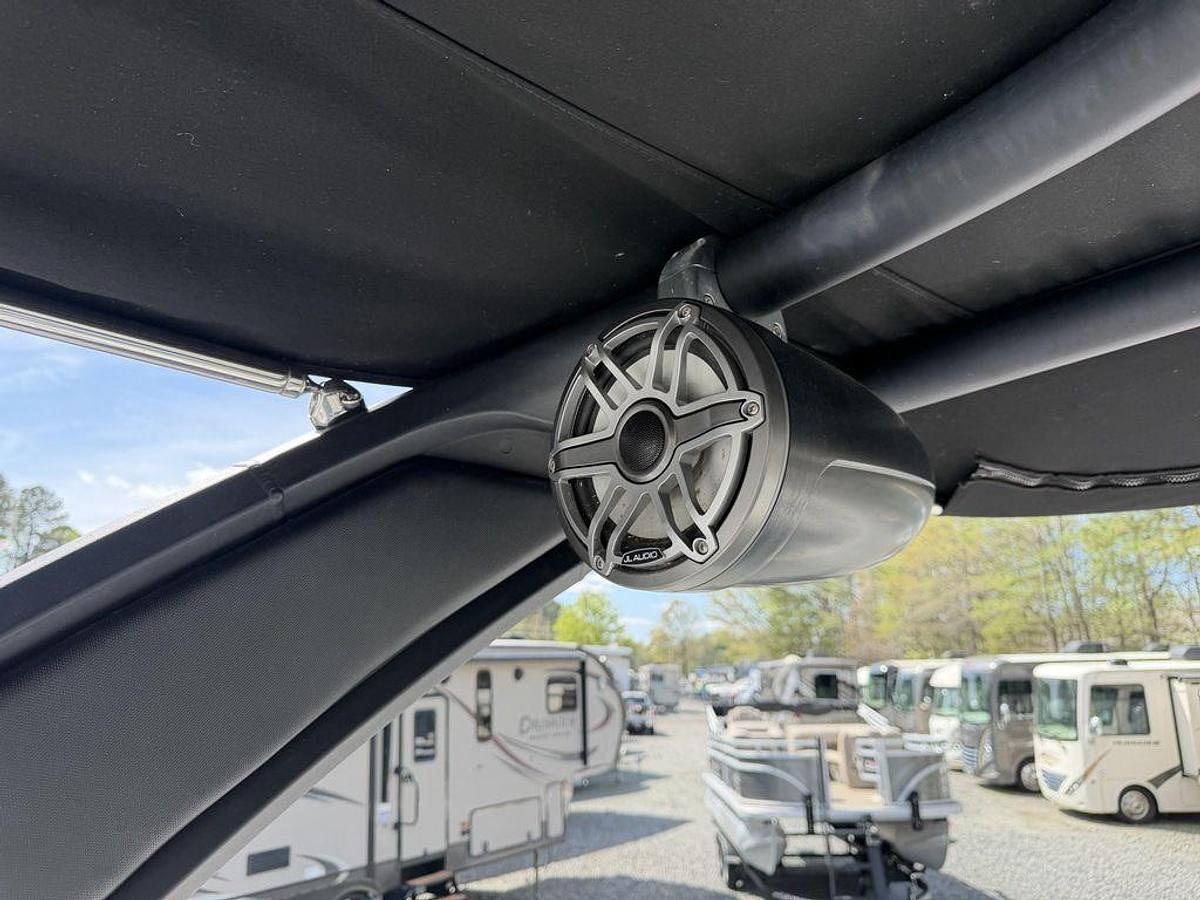 Used 2019 Chaparral 257 SSX
