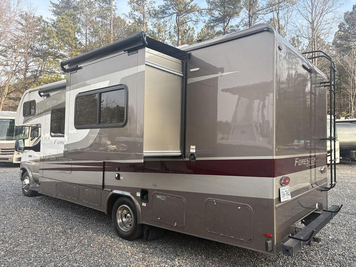2021 Forest River Forester Classic 2441DS Ford Chassis