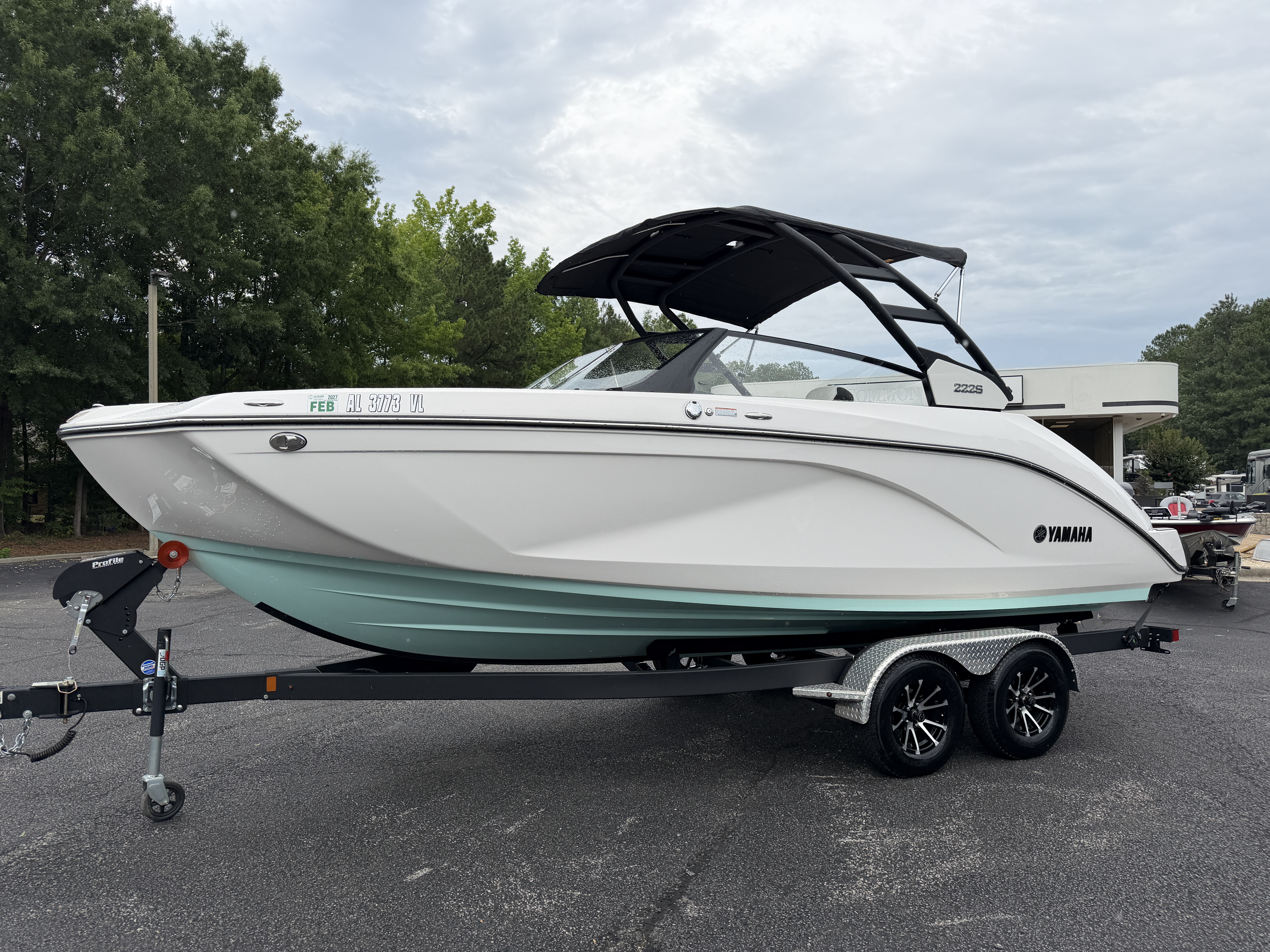Used 2025 Yamaha Boats 222S
