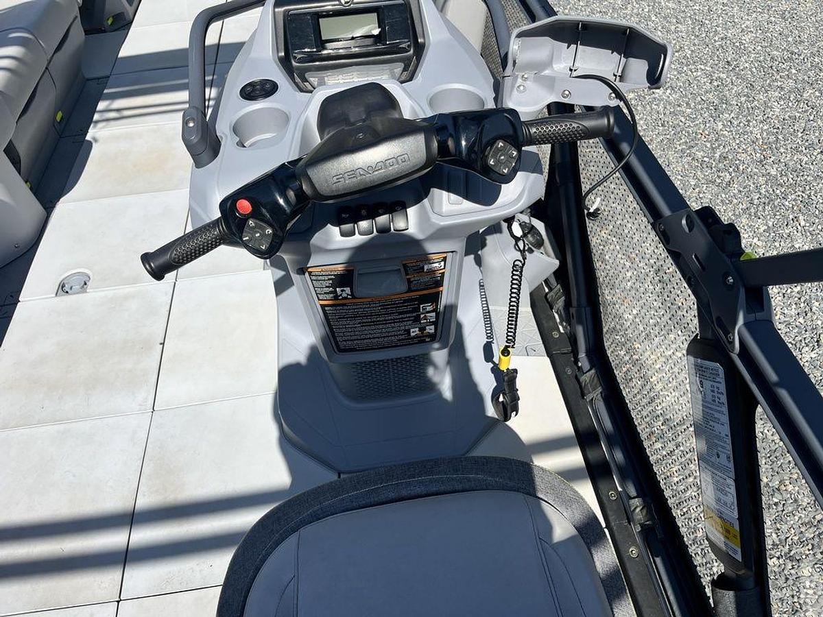 Used 2022 Sea-Doo Switch Cruise 21