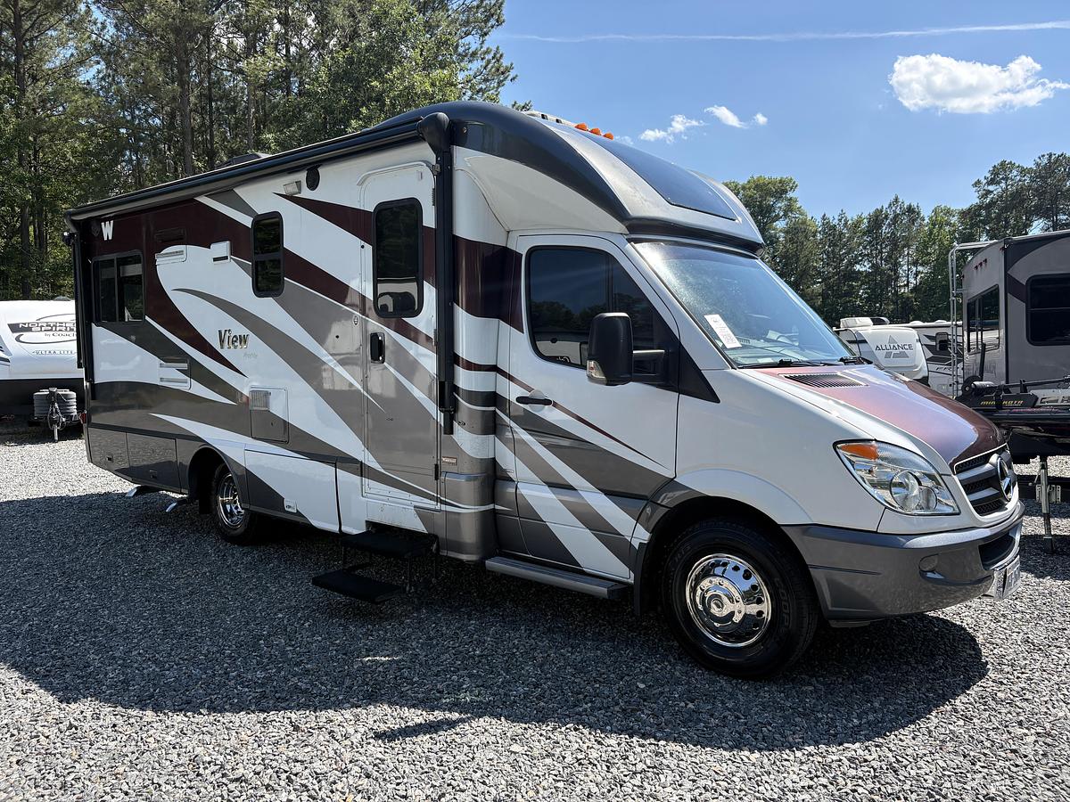 Used 2013 Winnebago Vita 24G