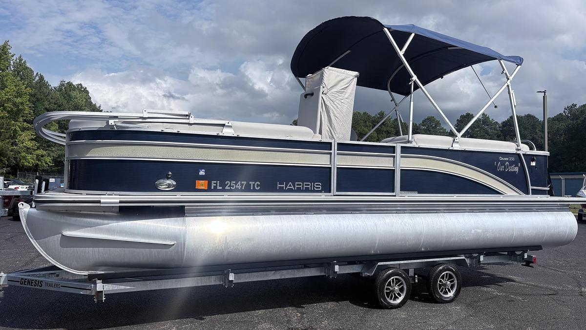 Used 2022 Harris Cruiser 250