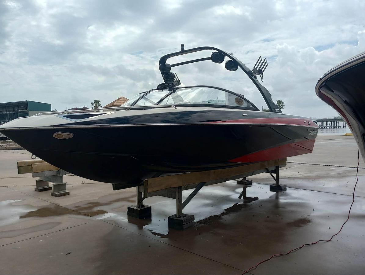 Used 2008 MALIBU Wakesetter 247