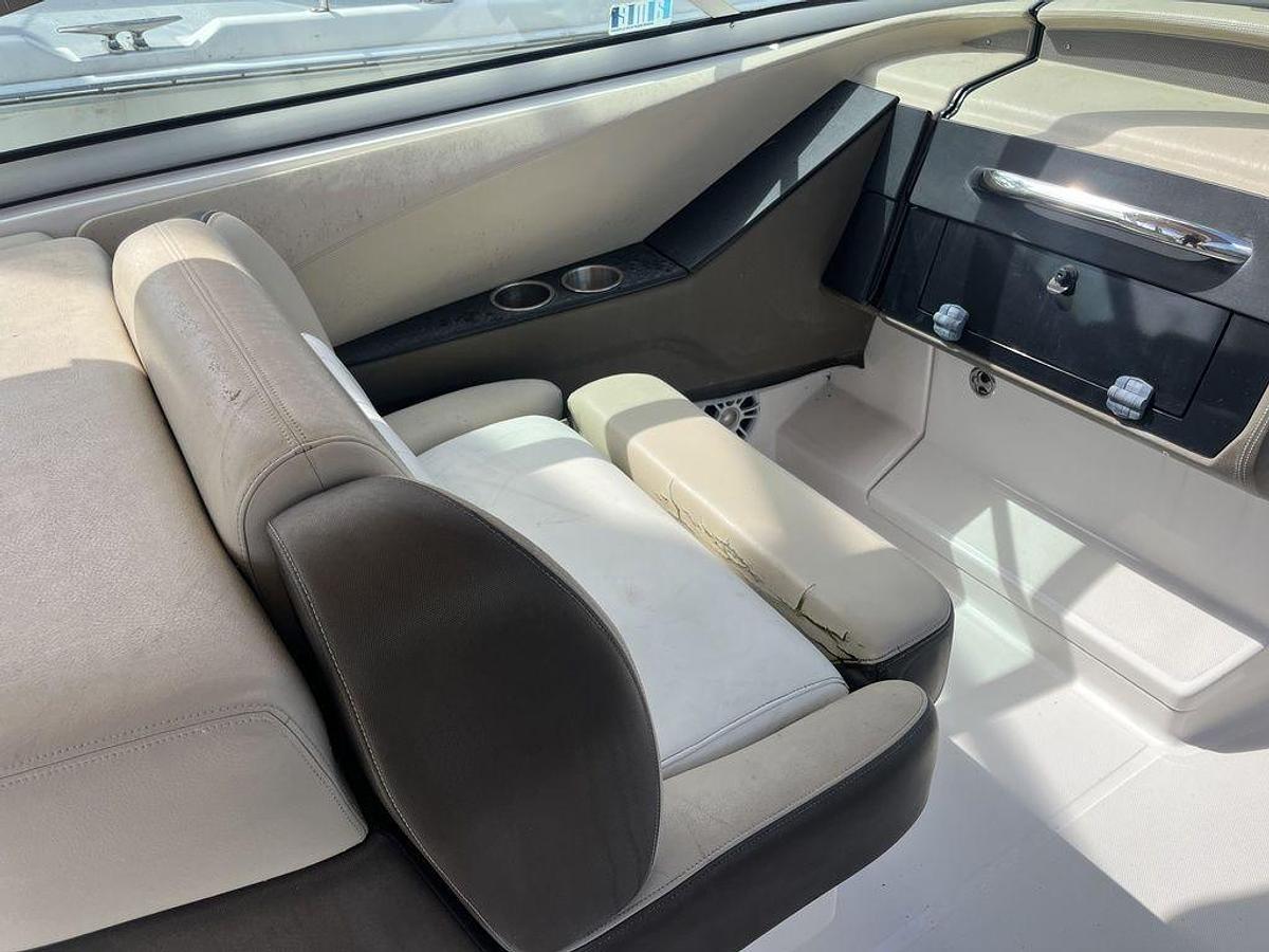 Used 2014 Regal 3200