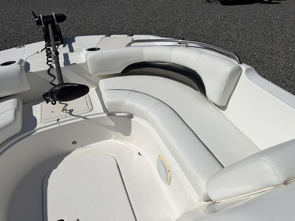 Used 2012 Hurricane Sundeck 188