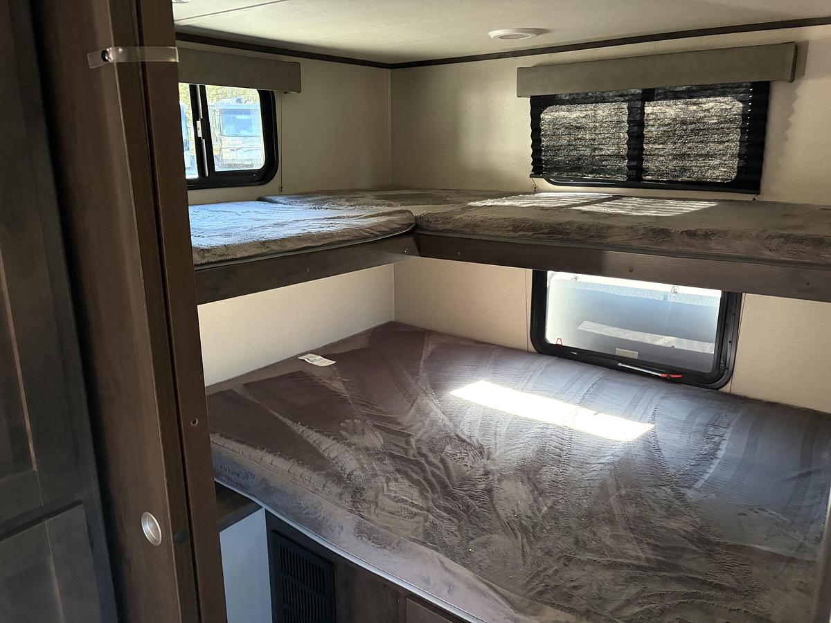 Used 2022 Grand Design Transcend Xplor 297QB