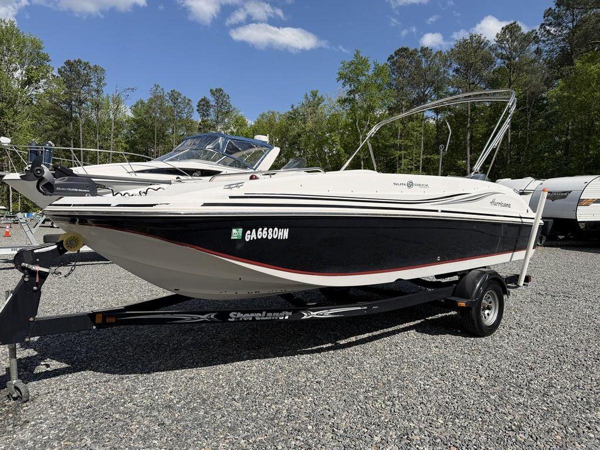 Used 2012 Hurricane Sundeck 188
