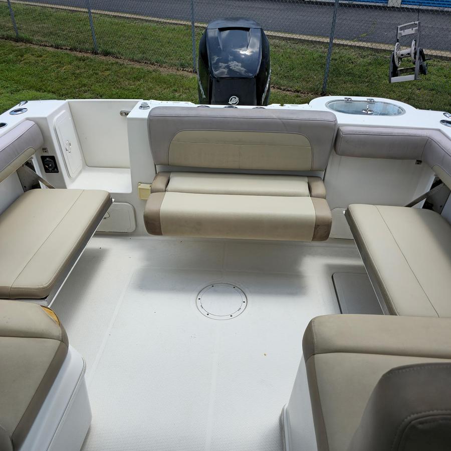 Used 2017 Sailfish 245