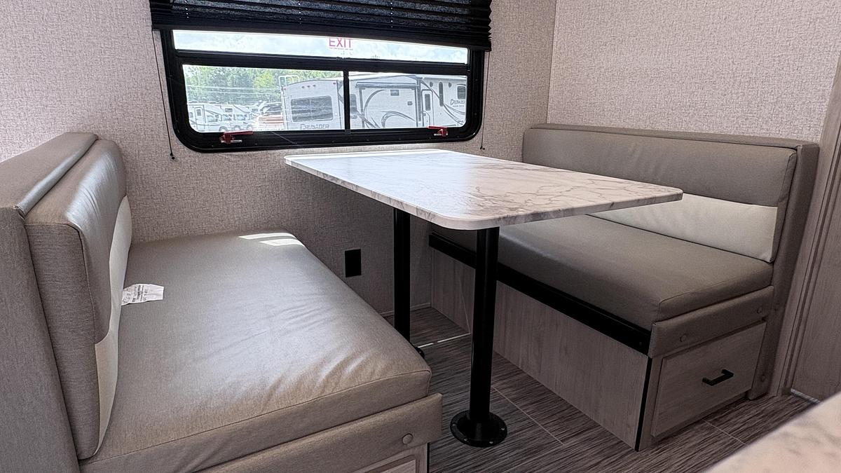 Used 2022 East to West M-25KRB