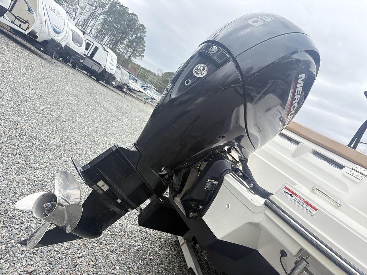 Used 2022 Bayliner VR6 BR