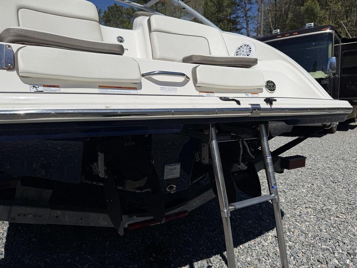 Used 2014 Yamaha 242 Limited