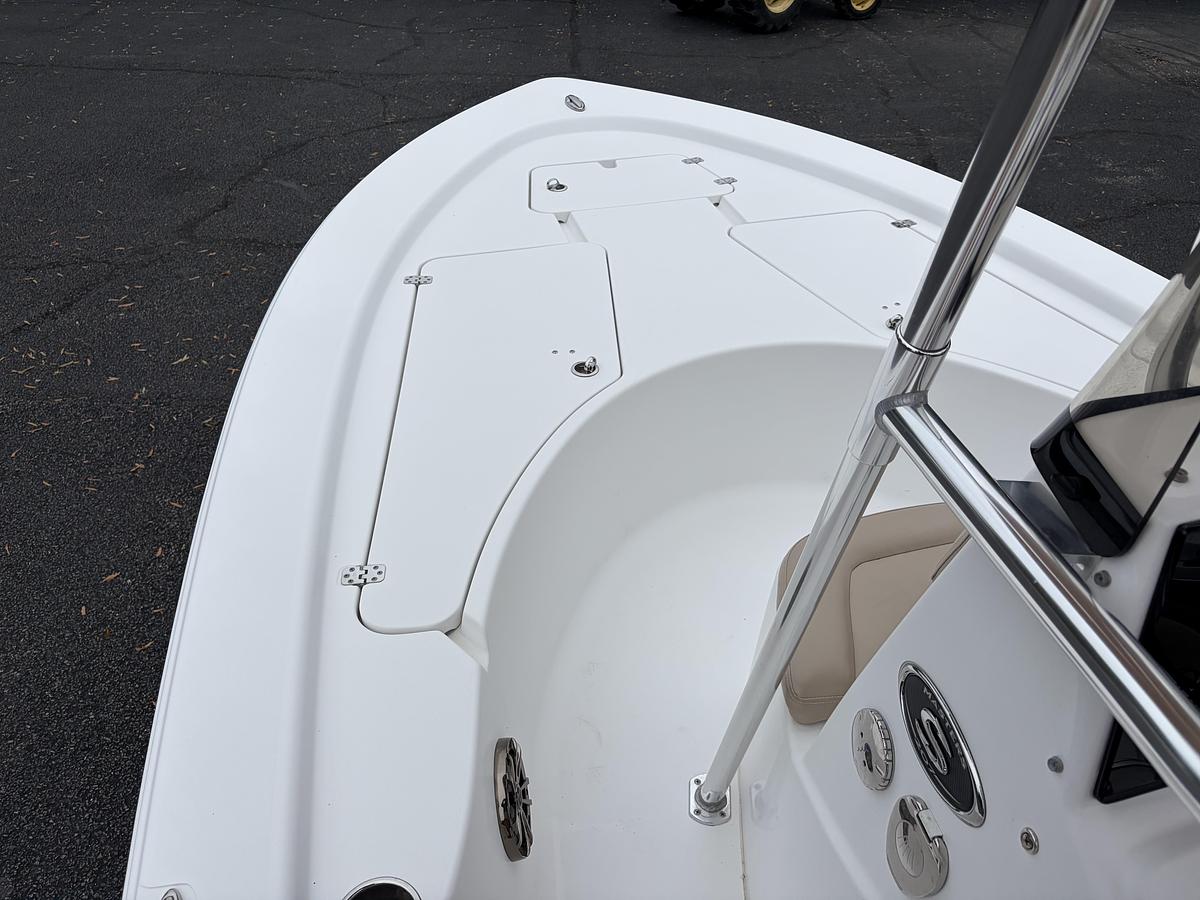 Used 2016 Sportsman Masters 207 Bay Boat