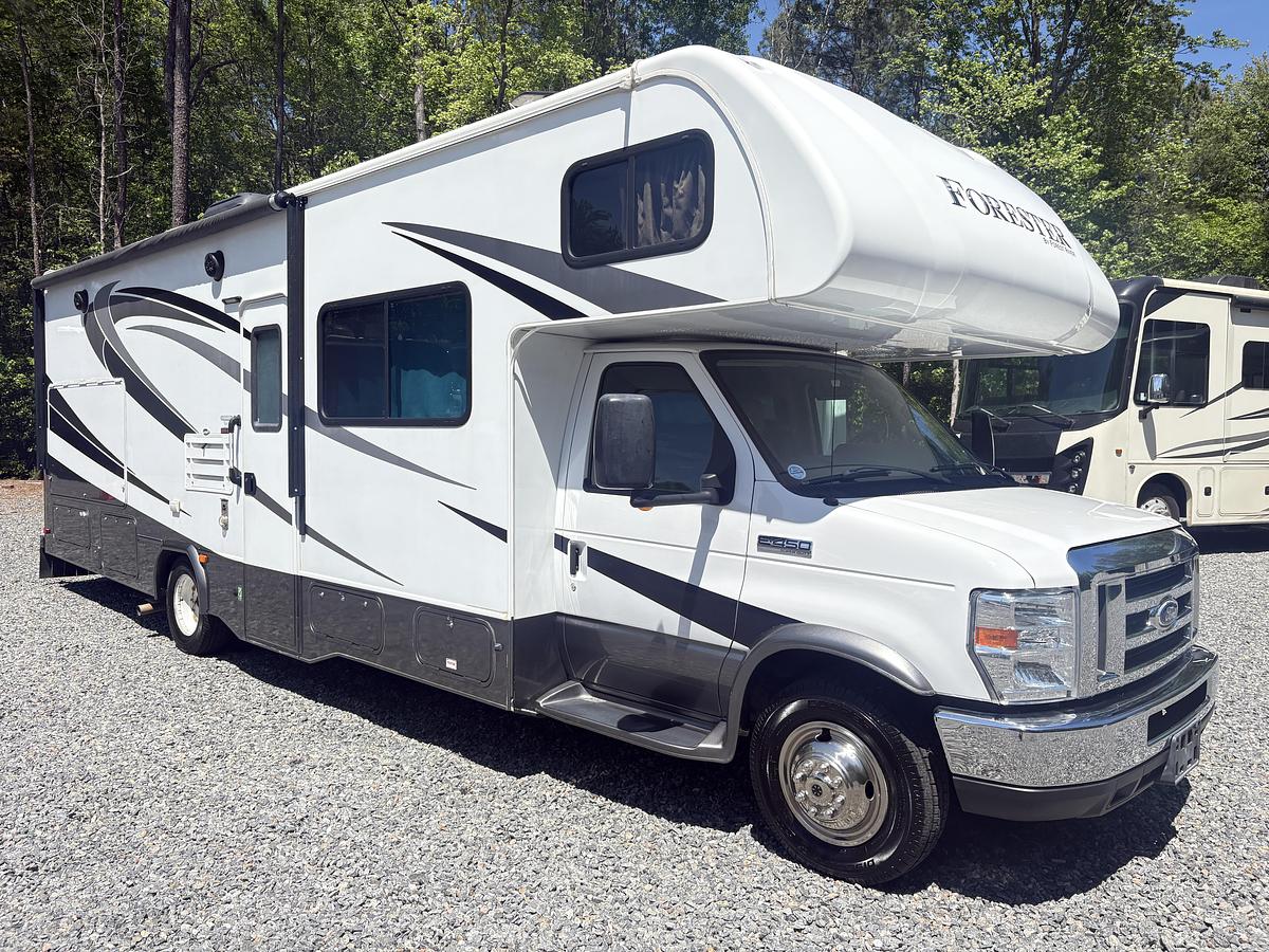 Used 2017 Forest River Forester 2861DS