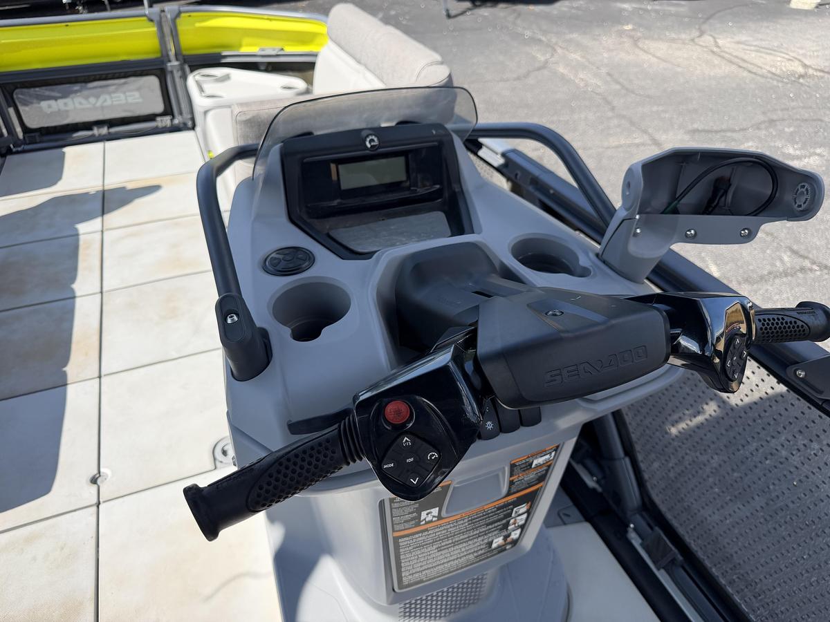 Used 2022 Sea-Doo Switch Cruise 21