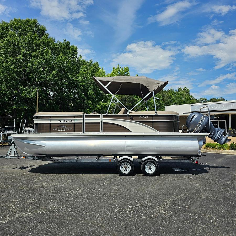 Used 2020 Bennington 22 SXP