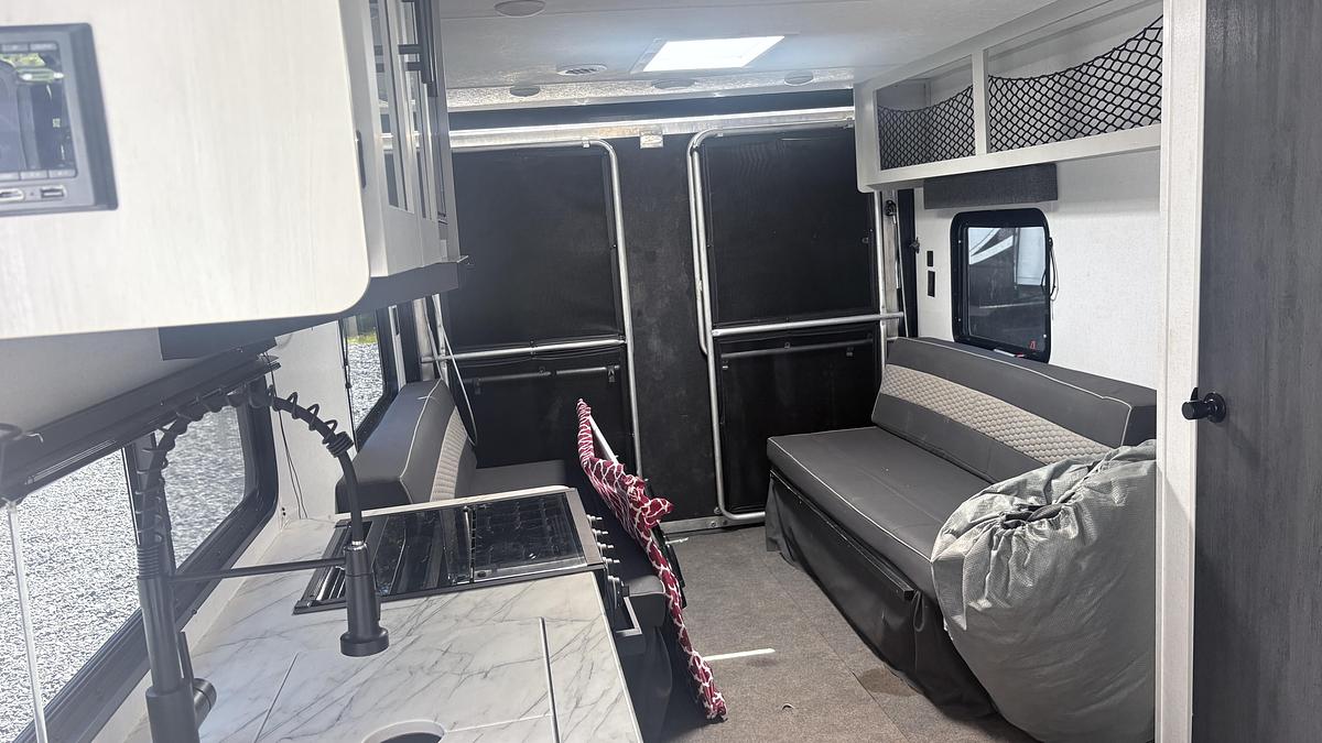 Used 2021 Forest River Wildwood FSX Platimun M-210RTX