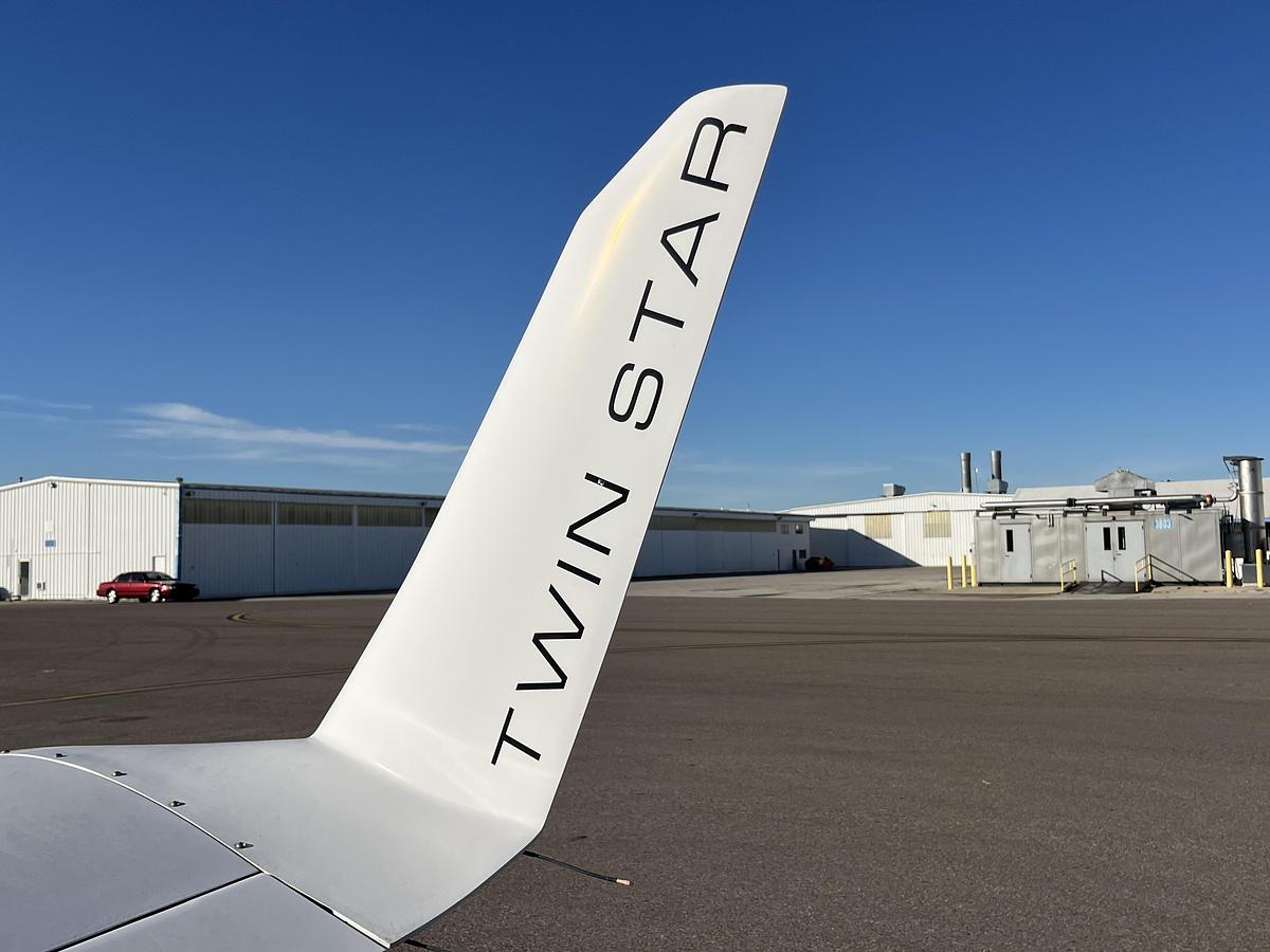 Used 2007 Diamond DA 42