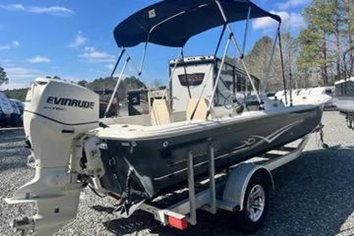Used 2014 Carolina Skiff JVX20