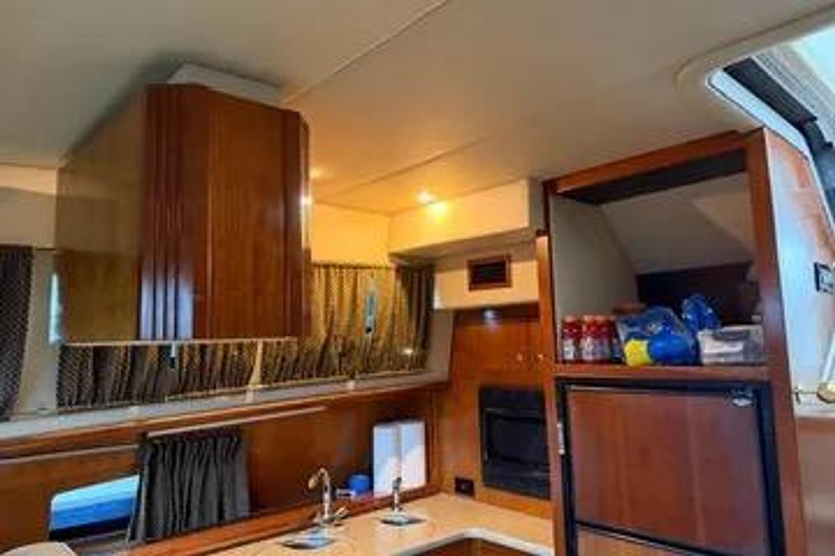 Used 2003 Cruisers Yachts  405 Express Motoryacht