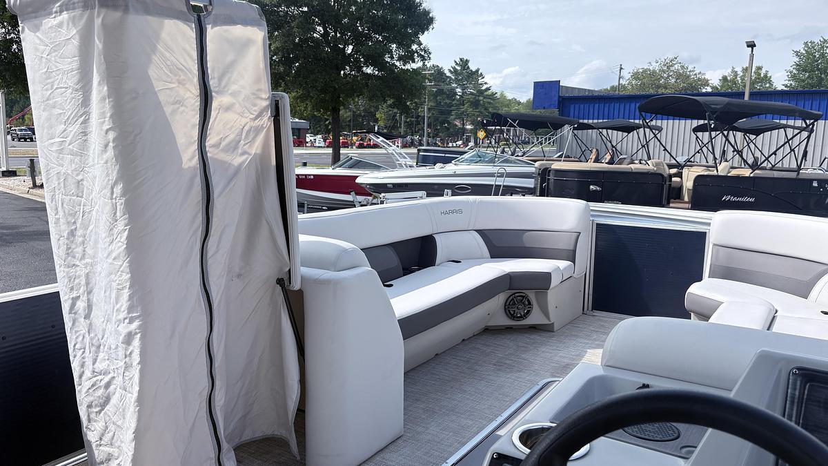 Used 2022 Harris Cruiser 250