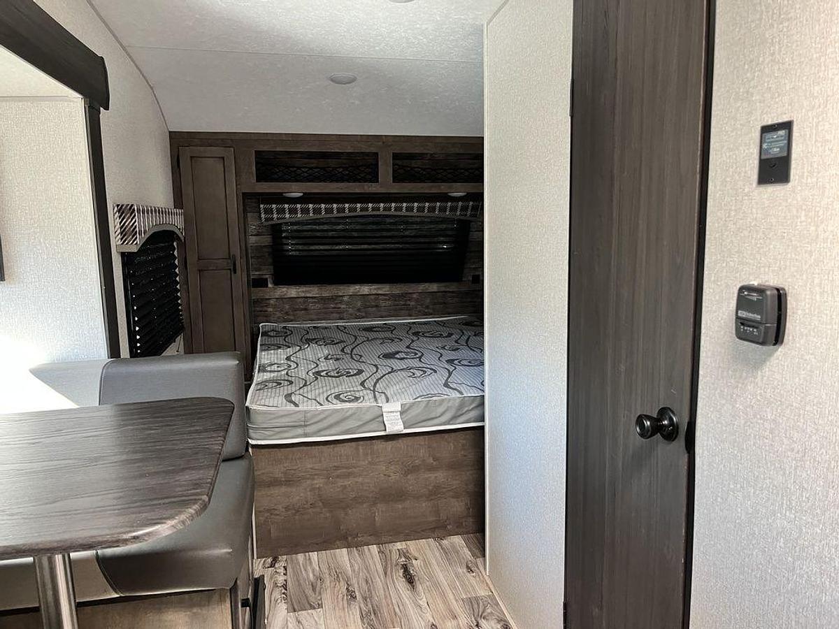 Used 2022 Venture RV M169VRK