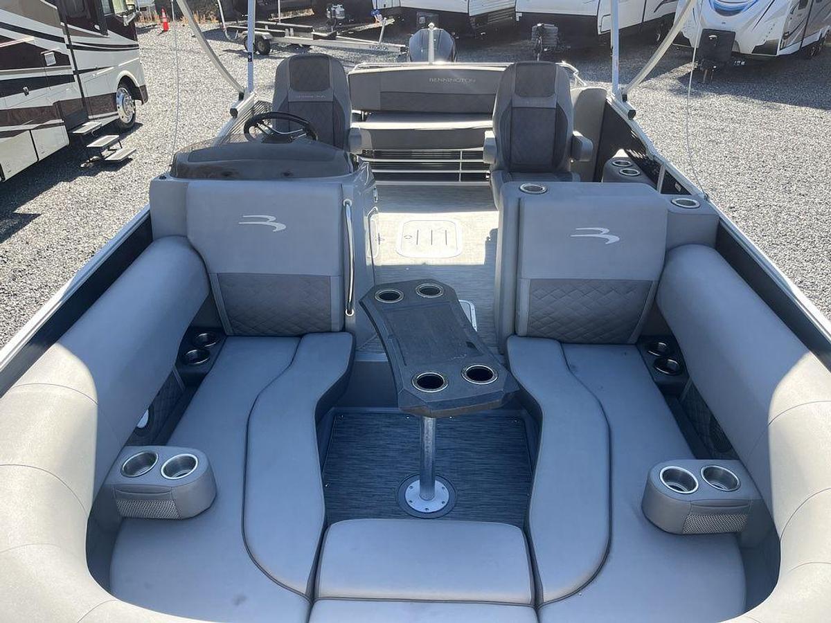 Used 2022 Bennington 23LT