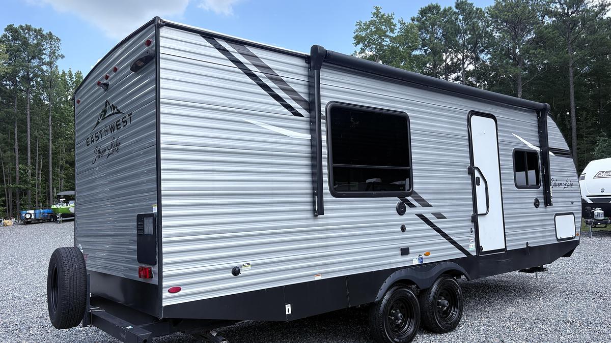 Used 2022 East to West M-25KRB