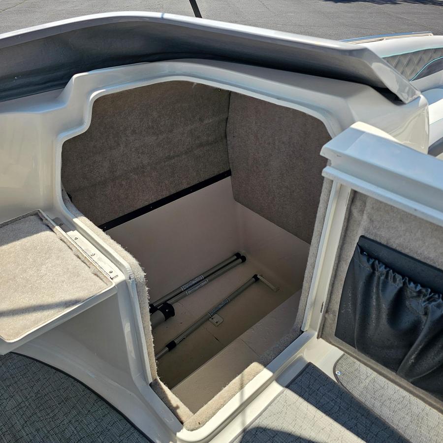 Used 2022 Splendor Boats 239 Sunstar