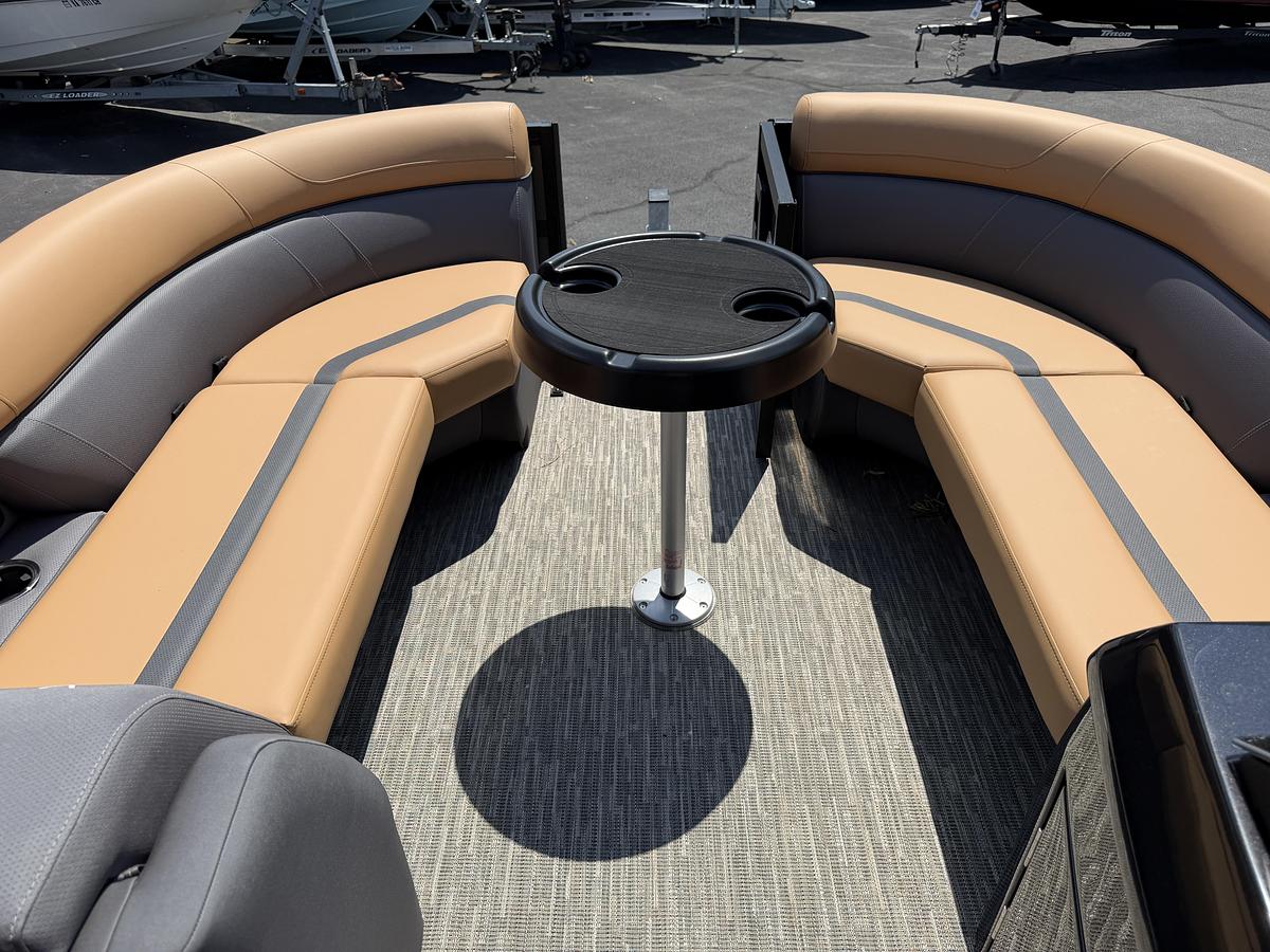 2027 Viaggio Lago X-22S
