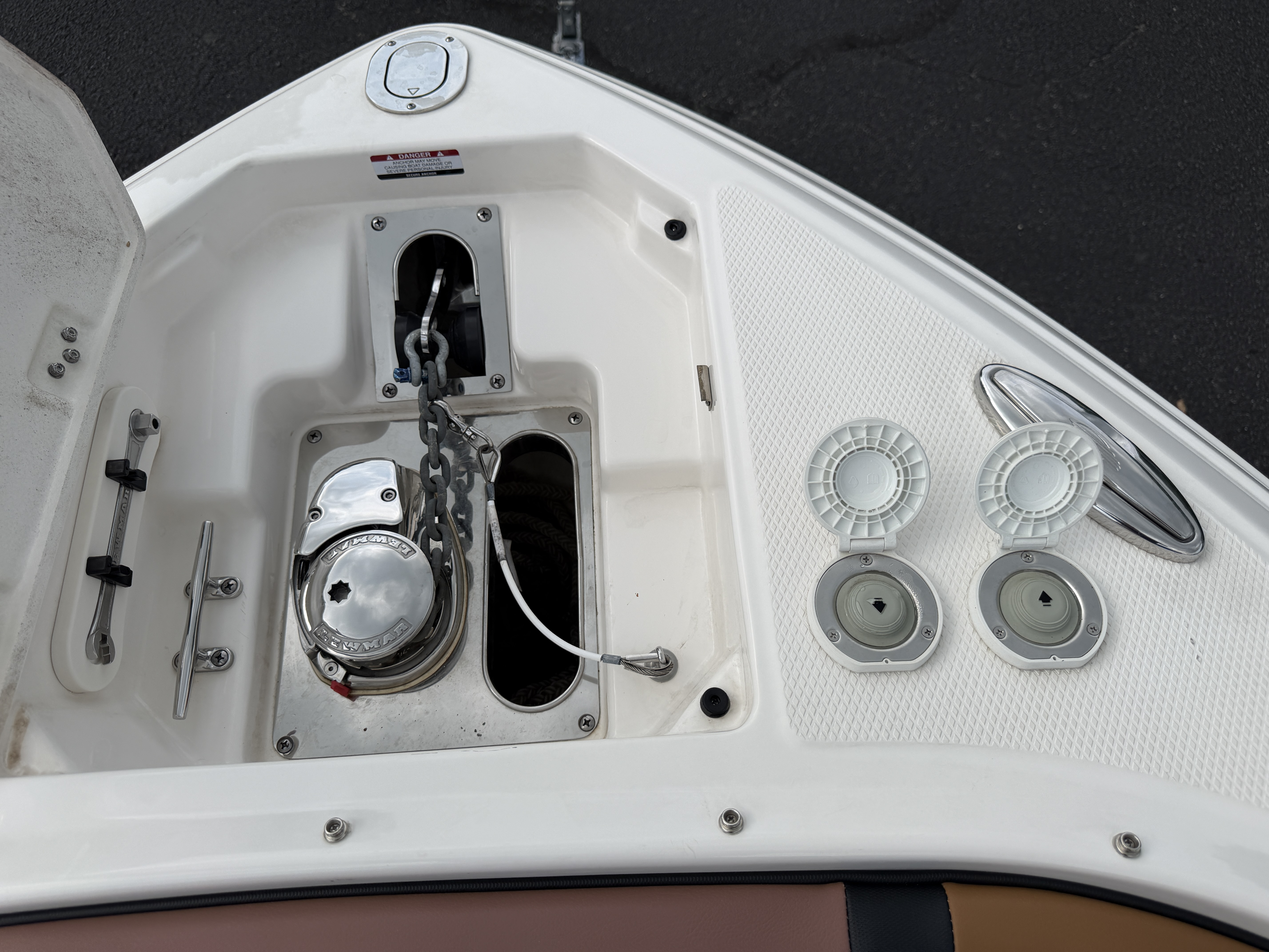 Used 2021 Chaparral 307 SSX