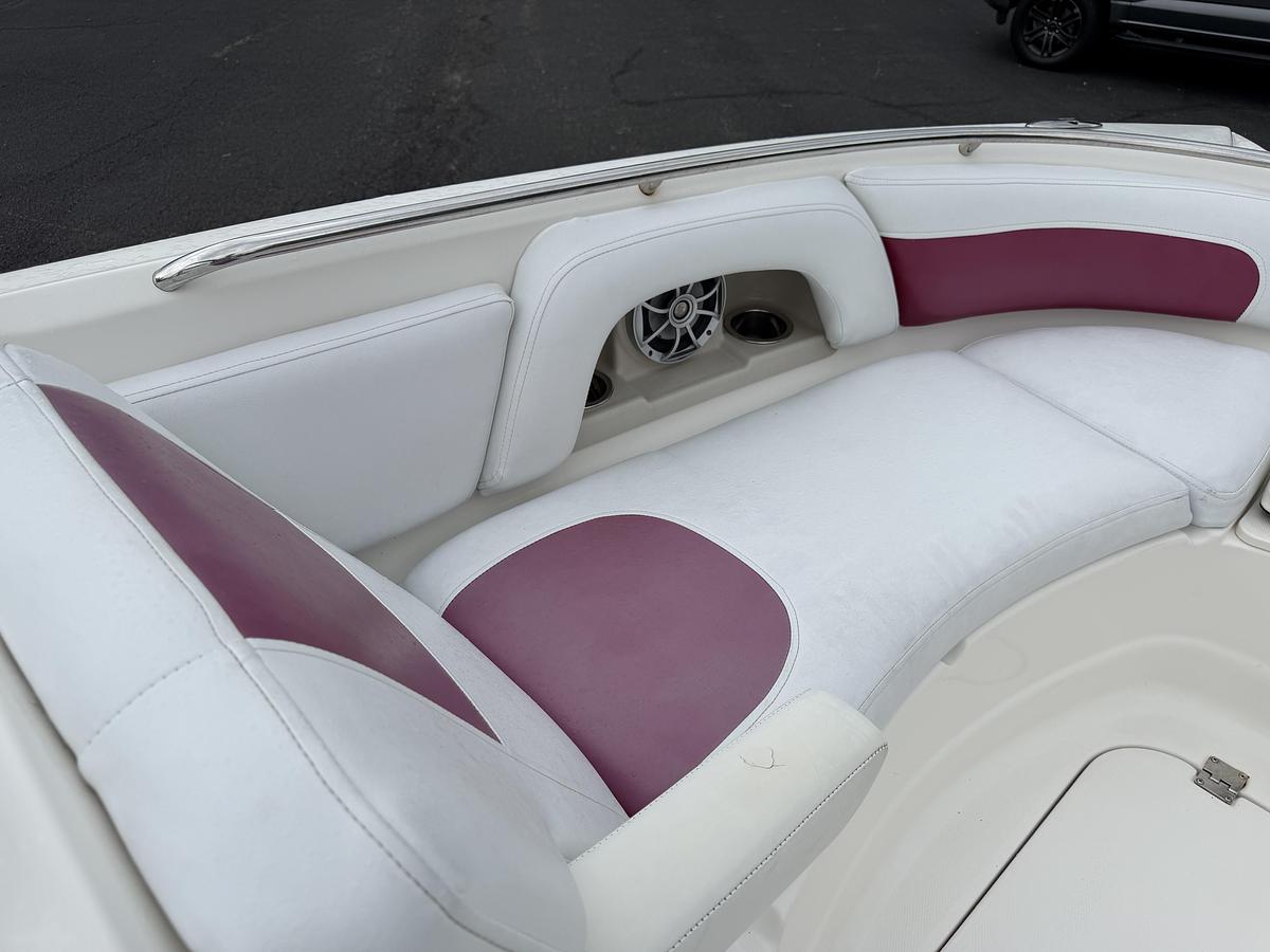 Used 2012 Chaparral 264 Sunesta