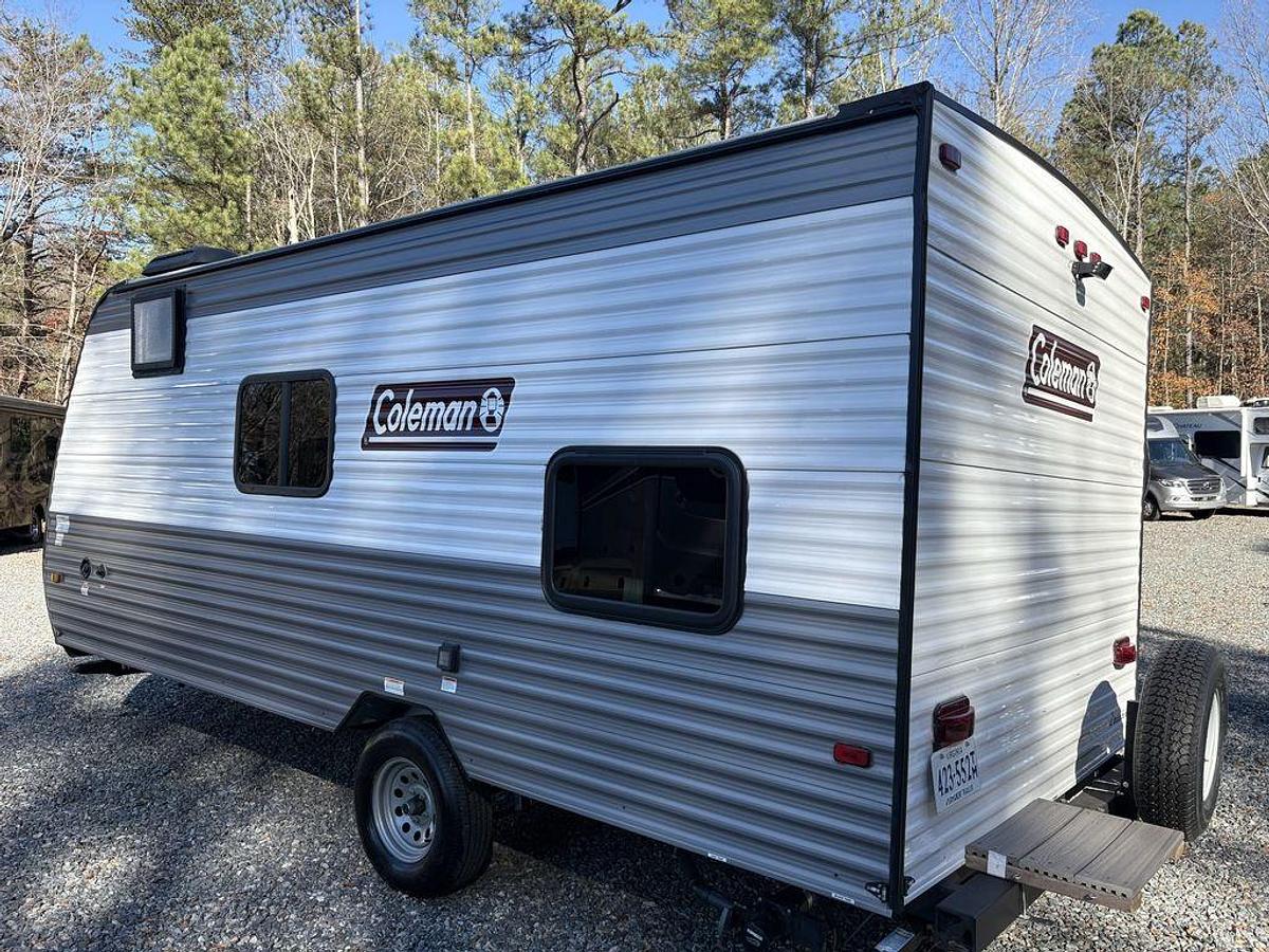 Used 2024 Coleman RV Lantern 17B