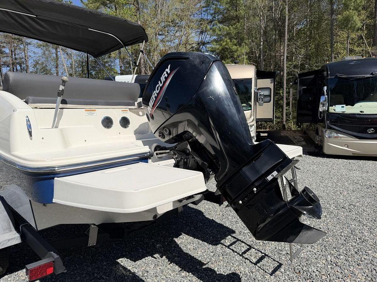 Used 2021 Bayliner DX2000