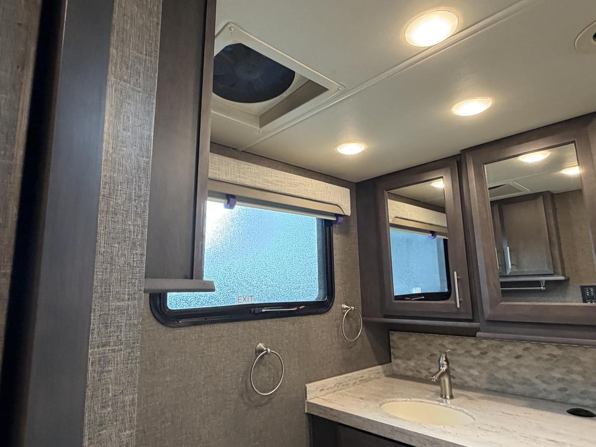 Used 2021 Thor Venetian