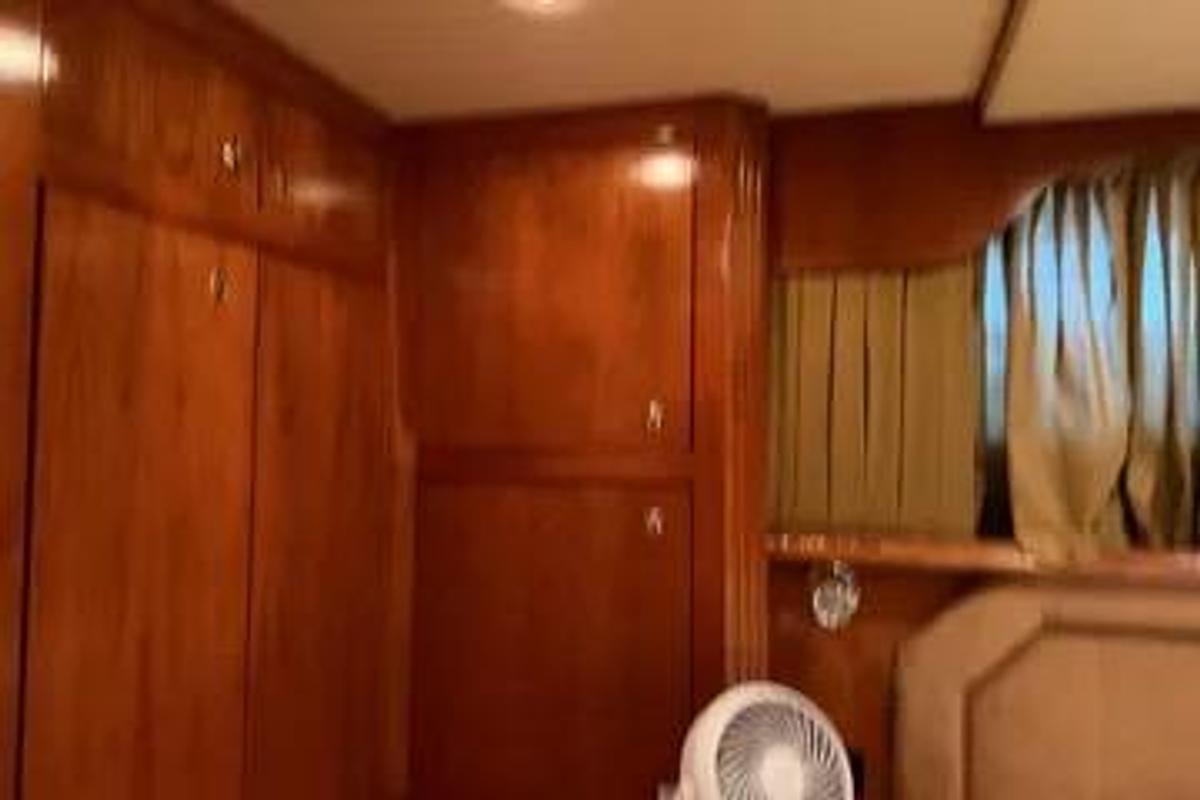 Used 2003 Cruisers Yachts  405 Express Motoryacht