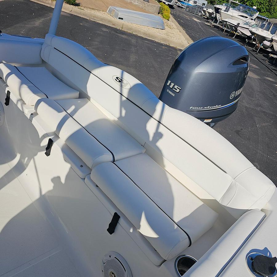 Used 2017 Sea Hunt 196 Ultra