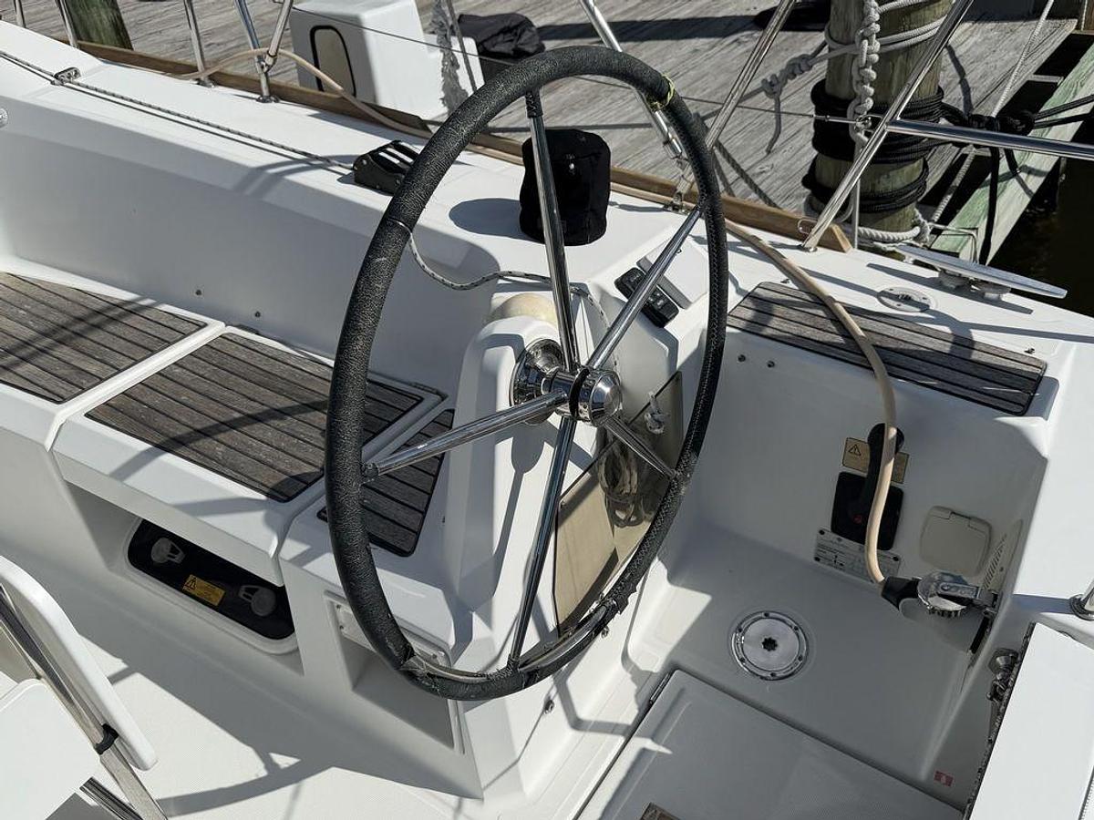 Used 2015 Jeanneau Sun Odyssey 349