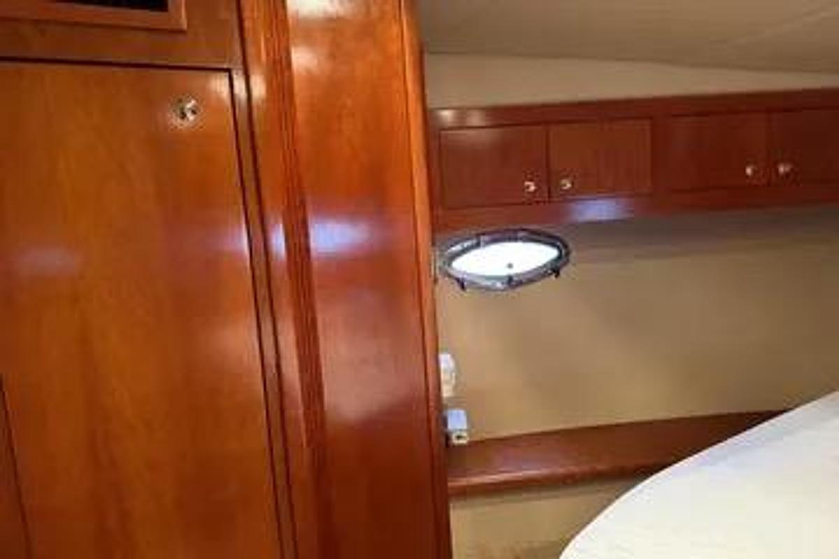 Used 2003 Cruisers Yachts  405 Express Motoryacht