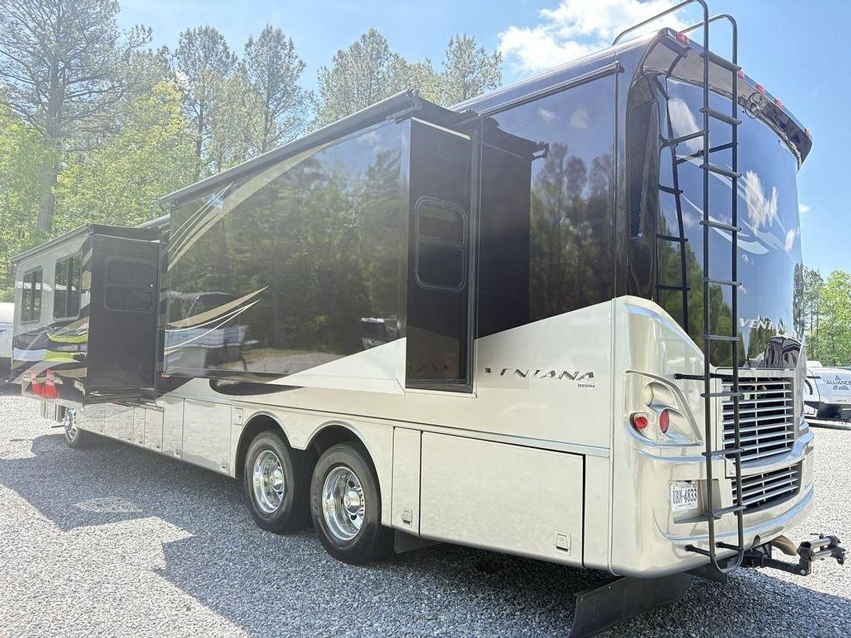 Used 2010 Newmar Ventana M-4333