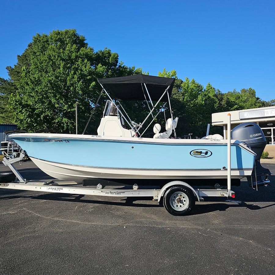 Used 2017 Sea Hunt 196 Ultra