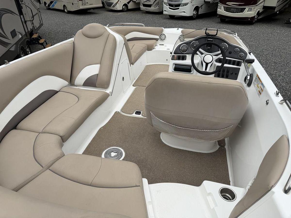 Used 2016 Hurricane SS202