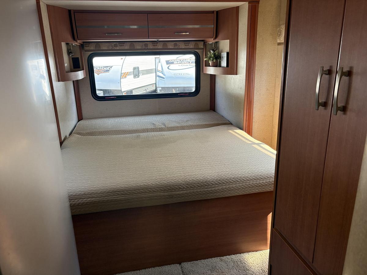 Used 2013 Winnebago Vita 24G
