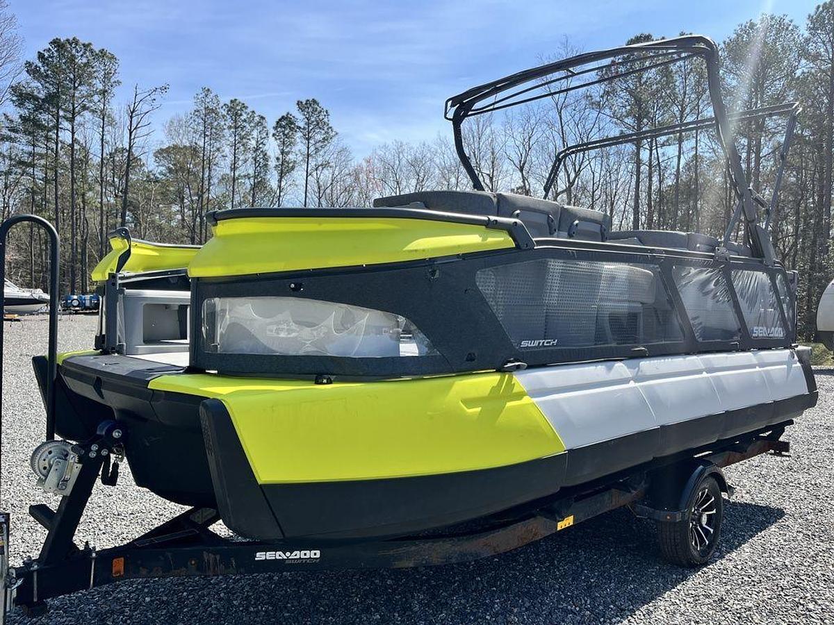 Used 2022 Sea-Doo Switch Cruise 21