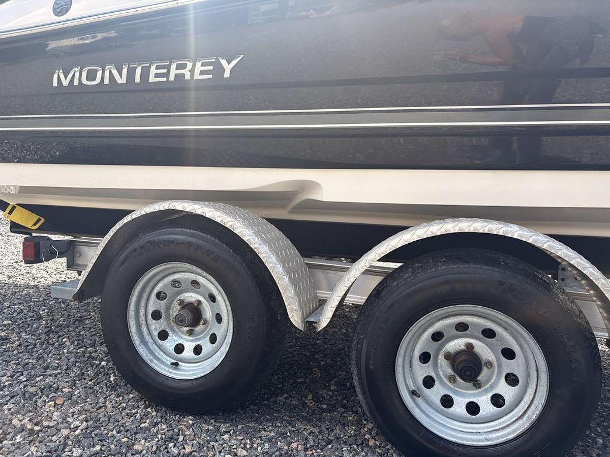 Used 2011 Monterey 204 FS